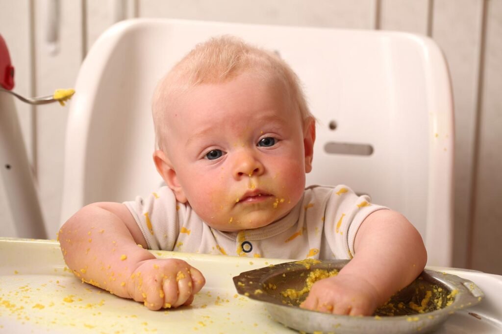 Signs that Indicate Your Baby is Full during BLW