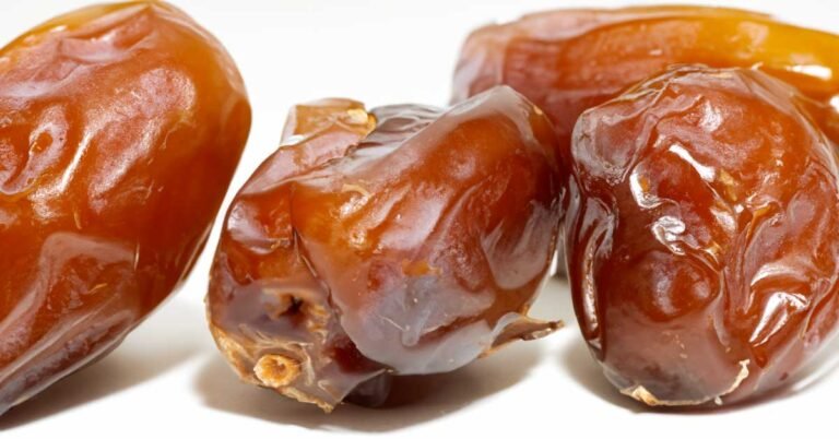 eating dates during pregnancy